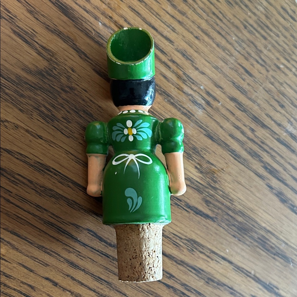 Green Hand-Painted Matryoshka Doll Bottle Stopper - Picture 2 of 3